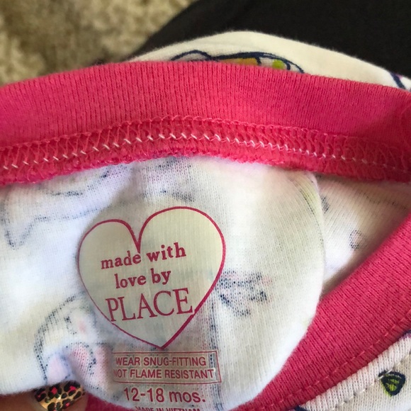 🎀Lot of 2 pajama sets🎀 - Picture 5 of 9